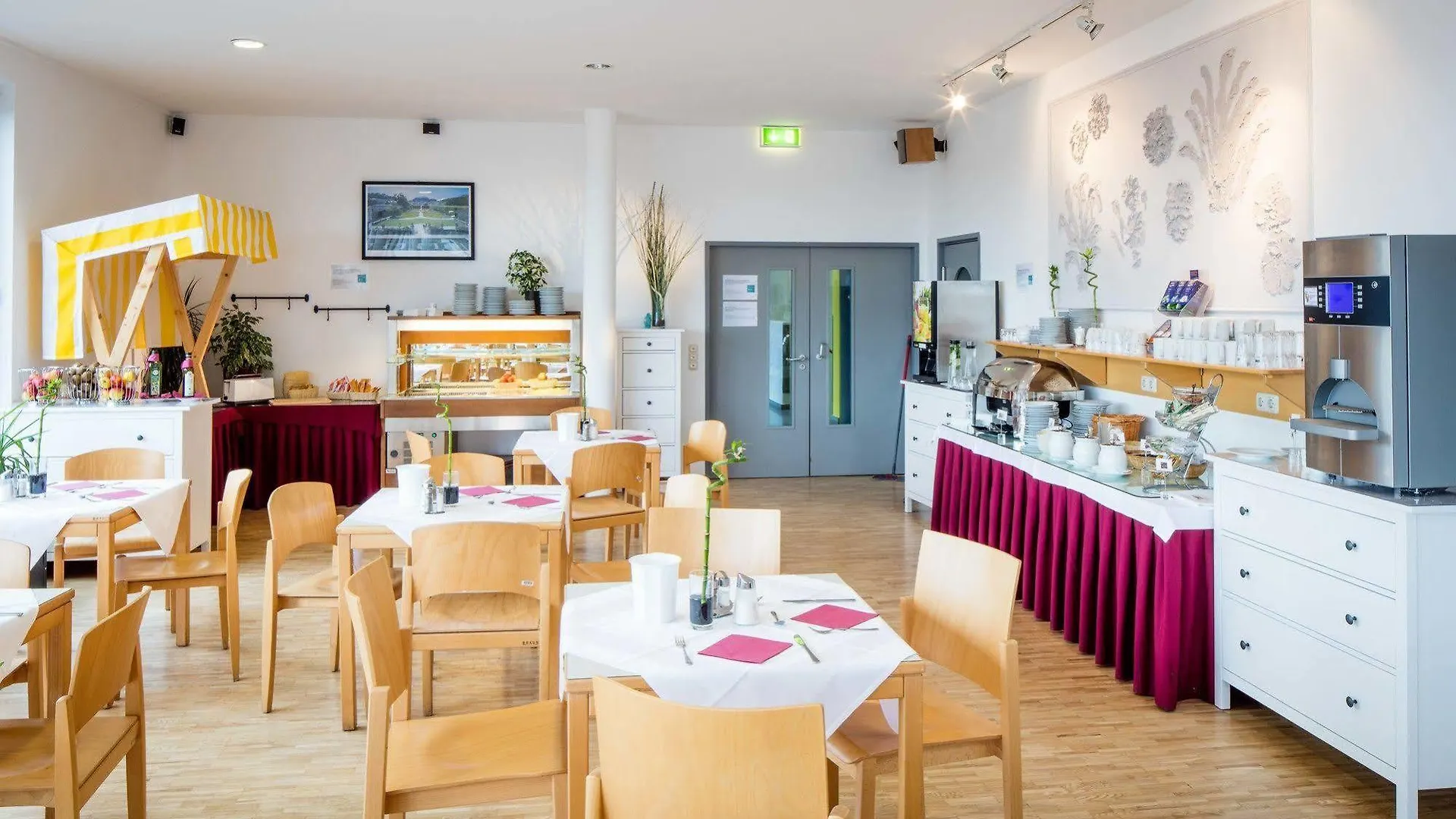 AllYouNeed Hotel Salzburg Österreich